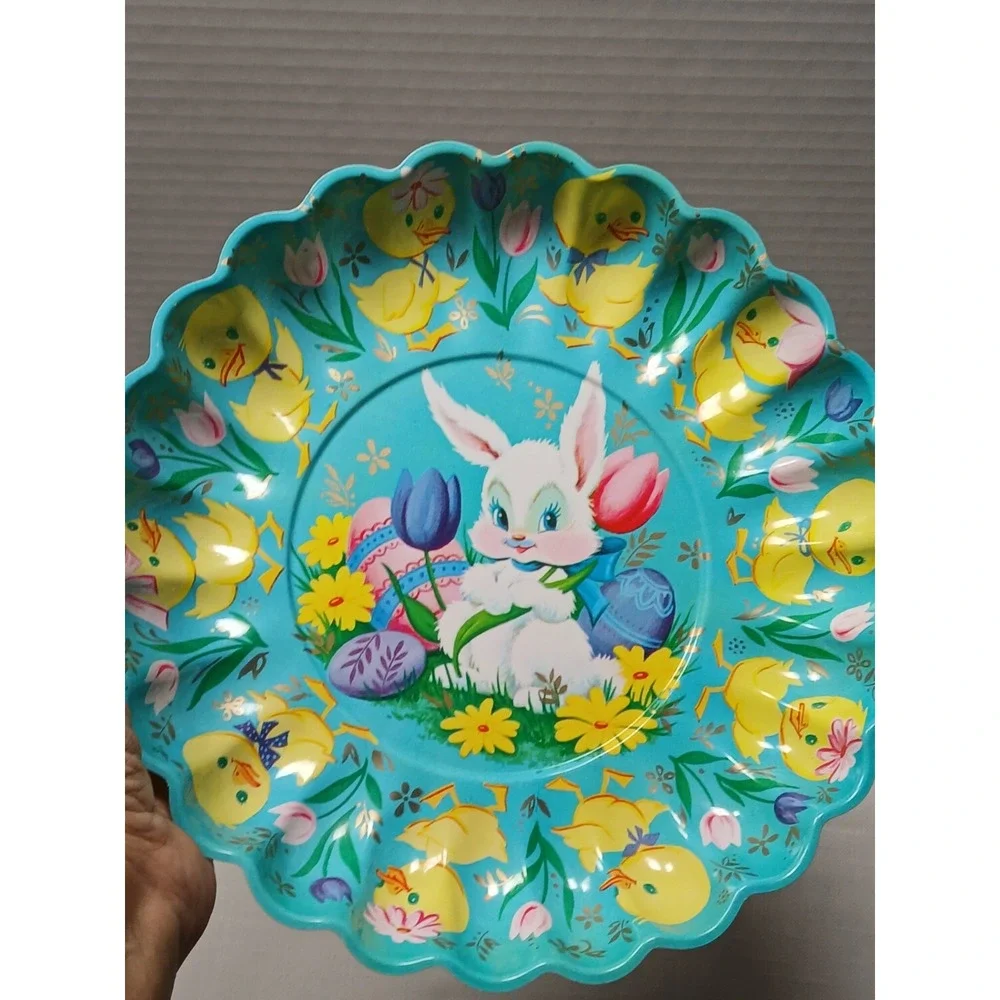 Vintage 1970s Easter Bunny Eggs Chicks Plastic Serving Bowl Scalloped Edges 10